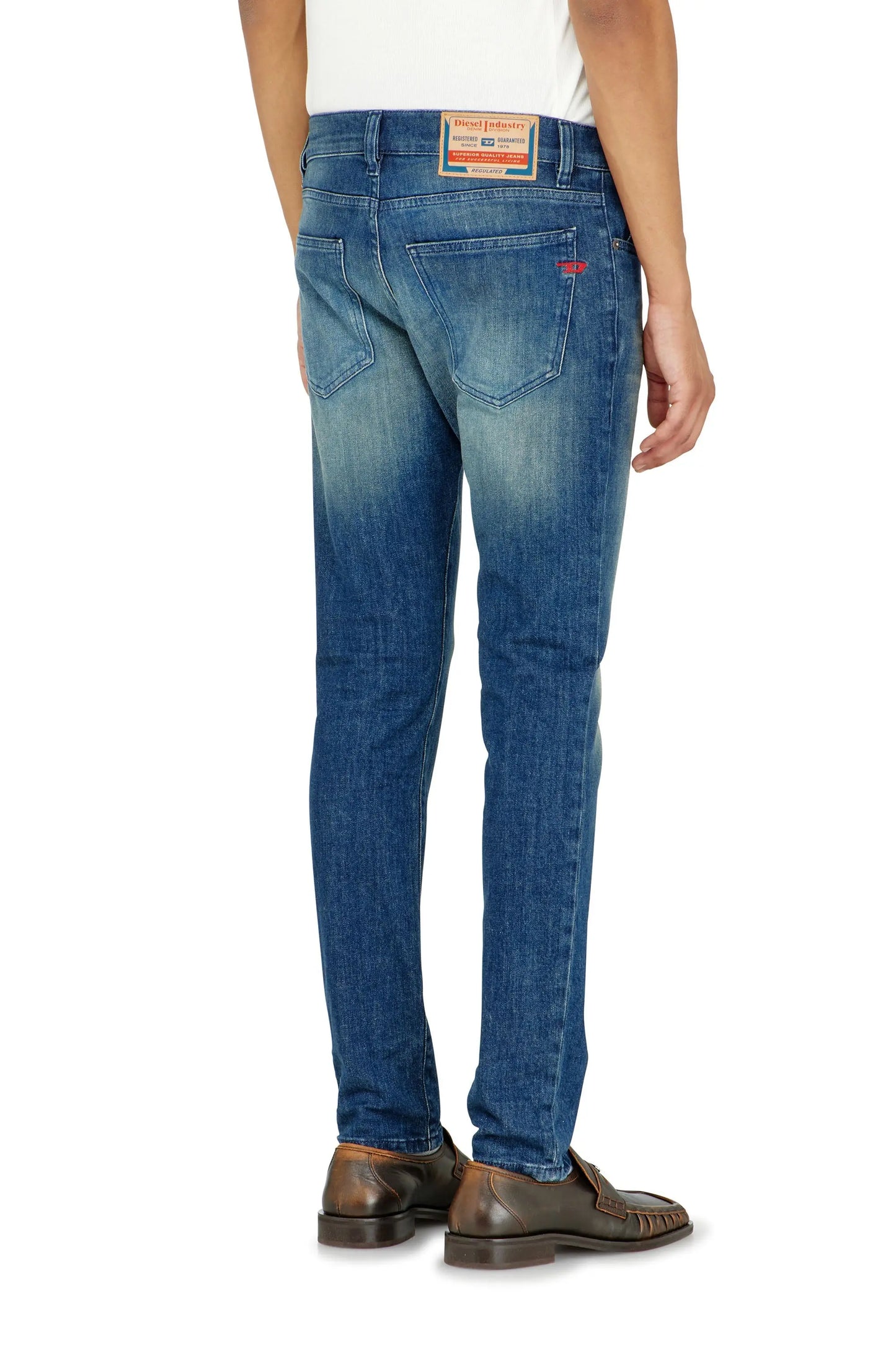 بنطال جينز 2019 D-Strukt بقَصَّة ضيقة وخصر عادي