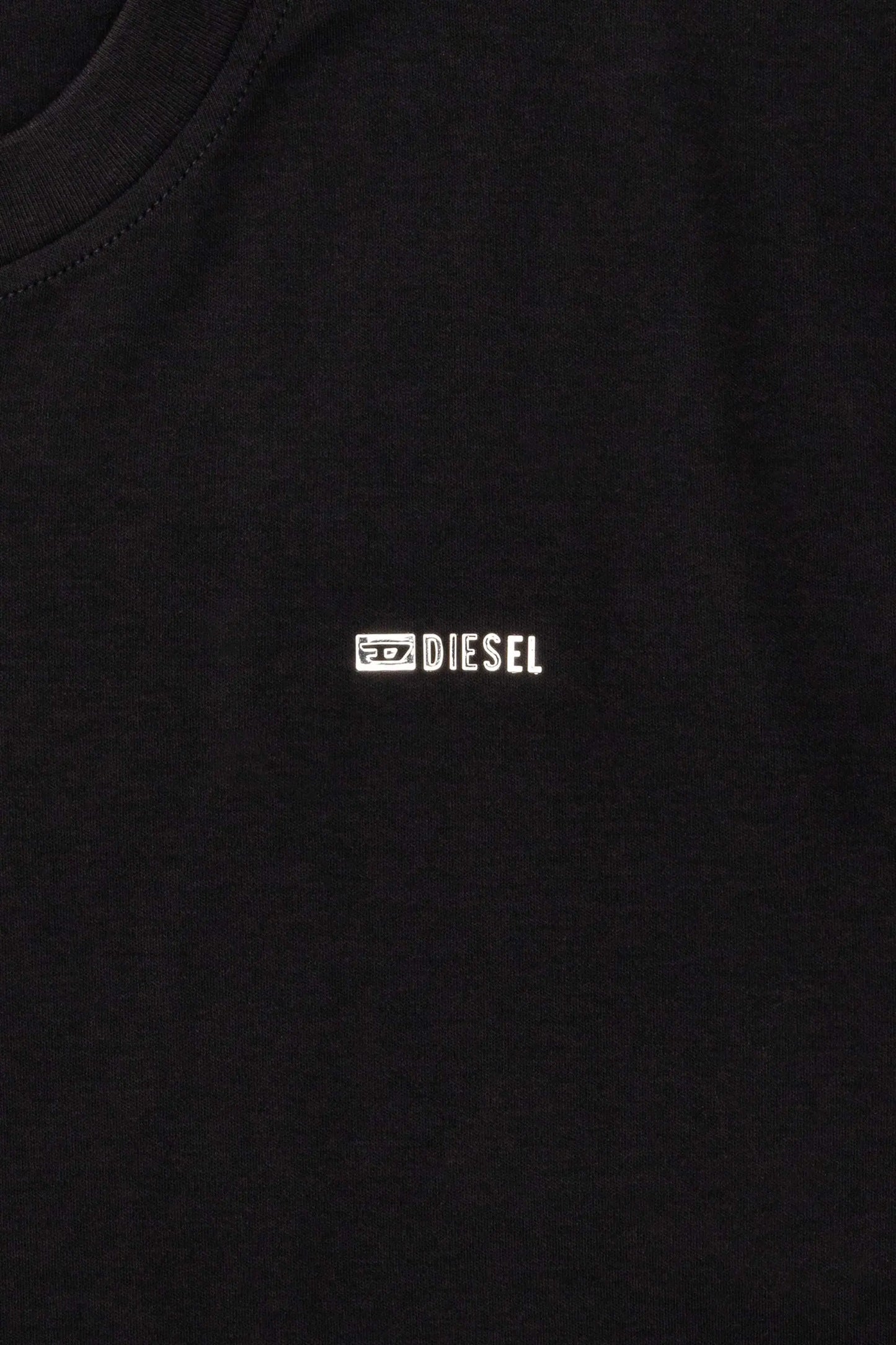 Cotton T-shirt with small logo on chest