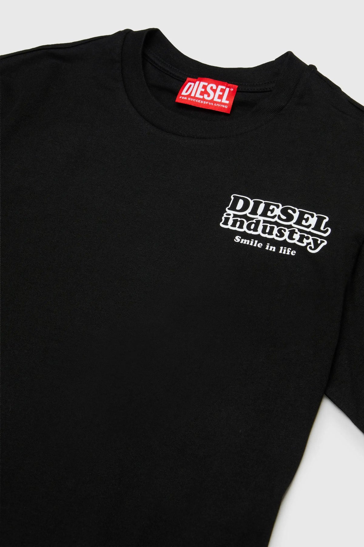تيشيرت بطبعة Diesel Industry