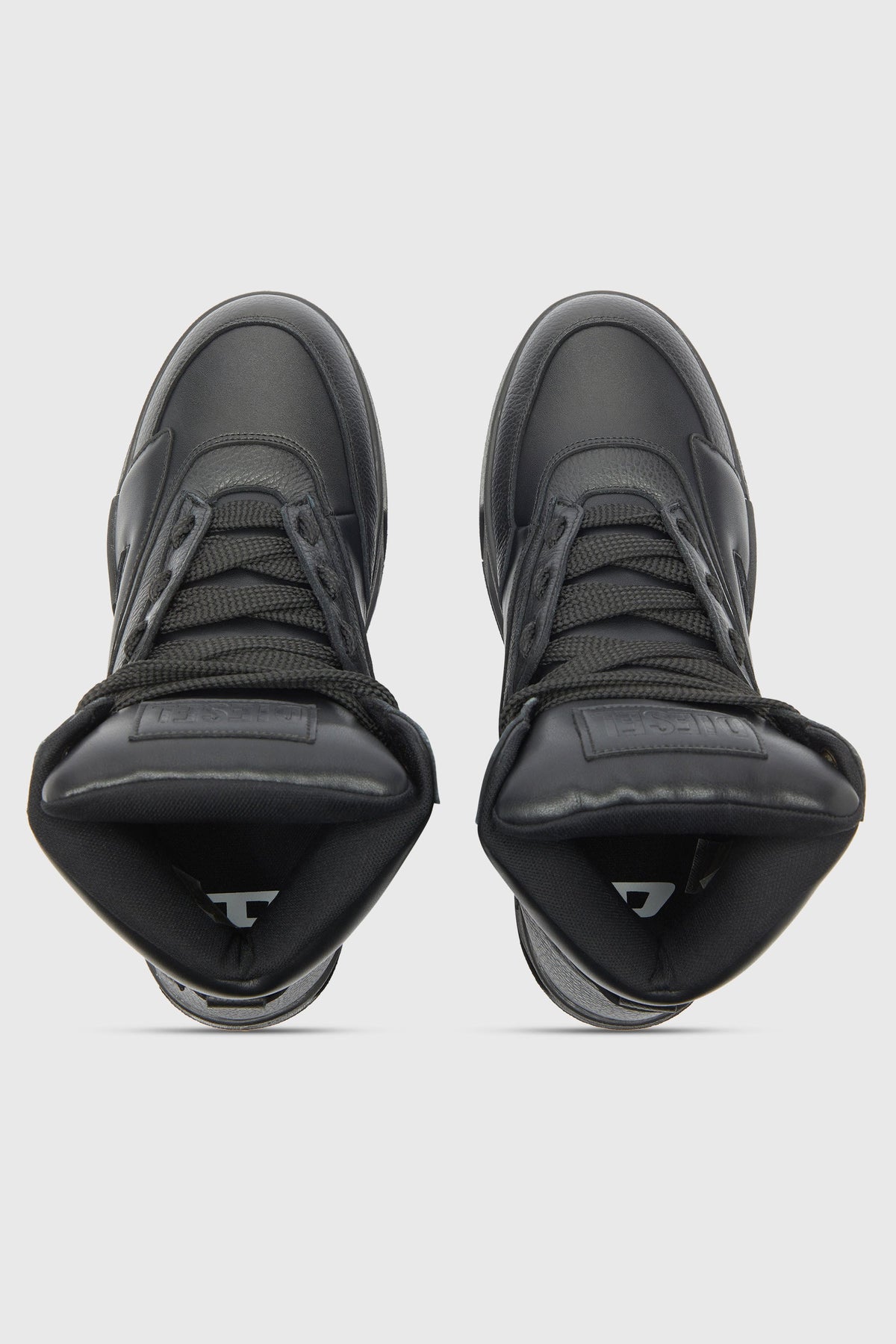 S-D-Ollie - High-top leather sneakers with D logo