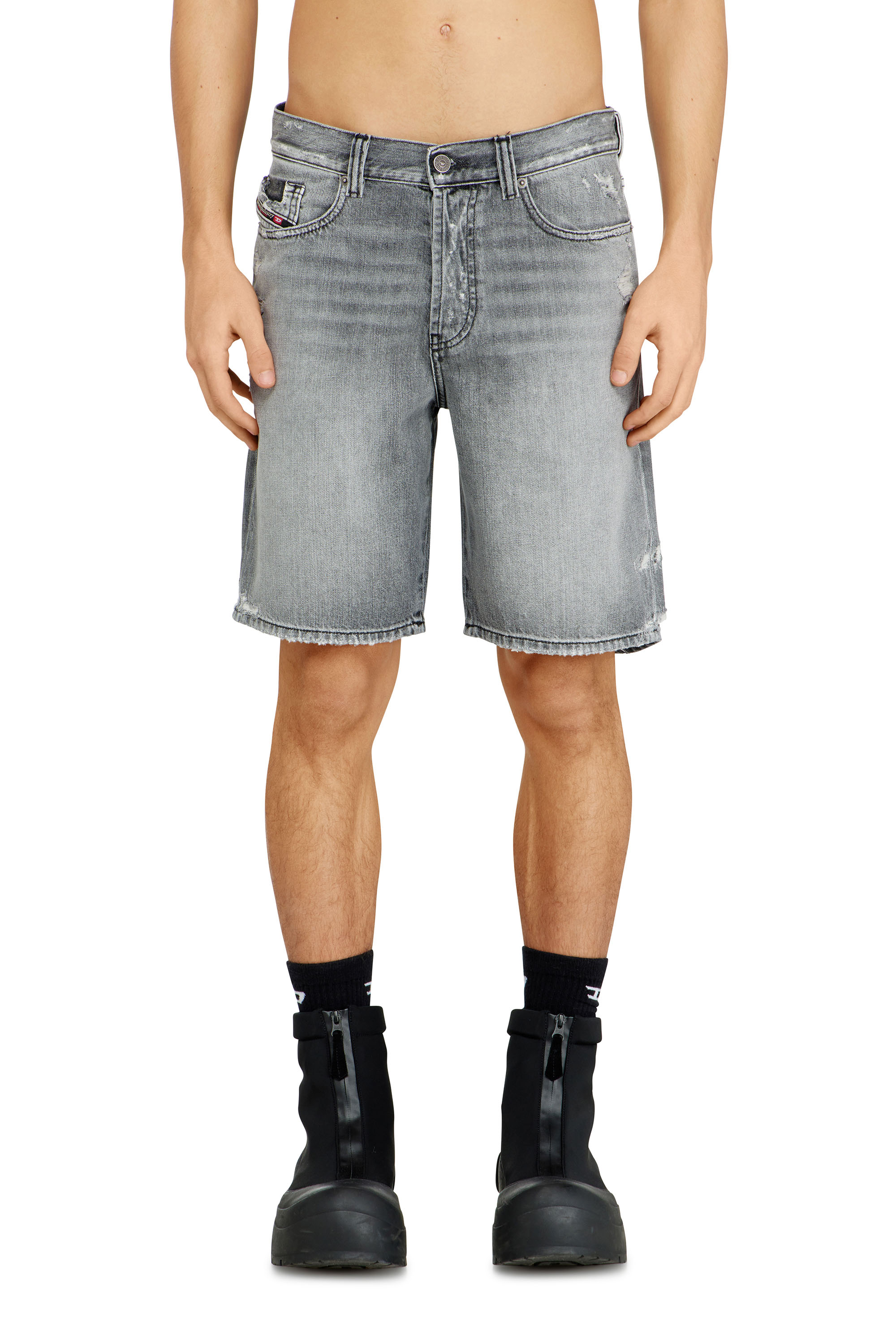 

Denim shorts with frayed hems