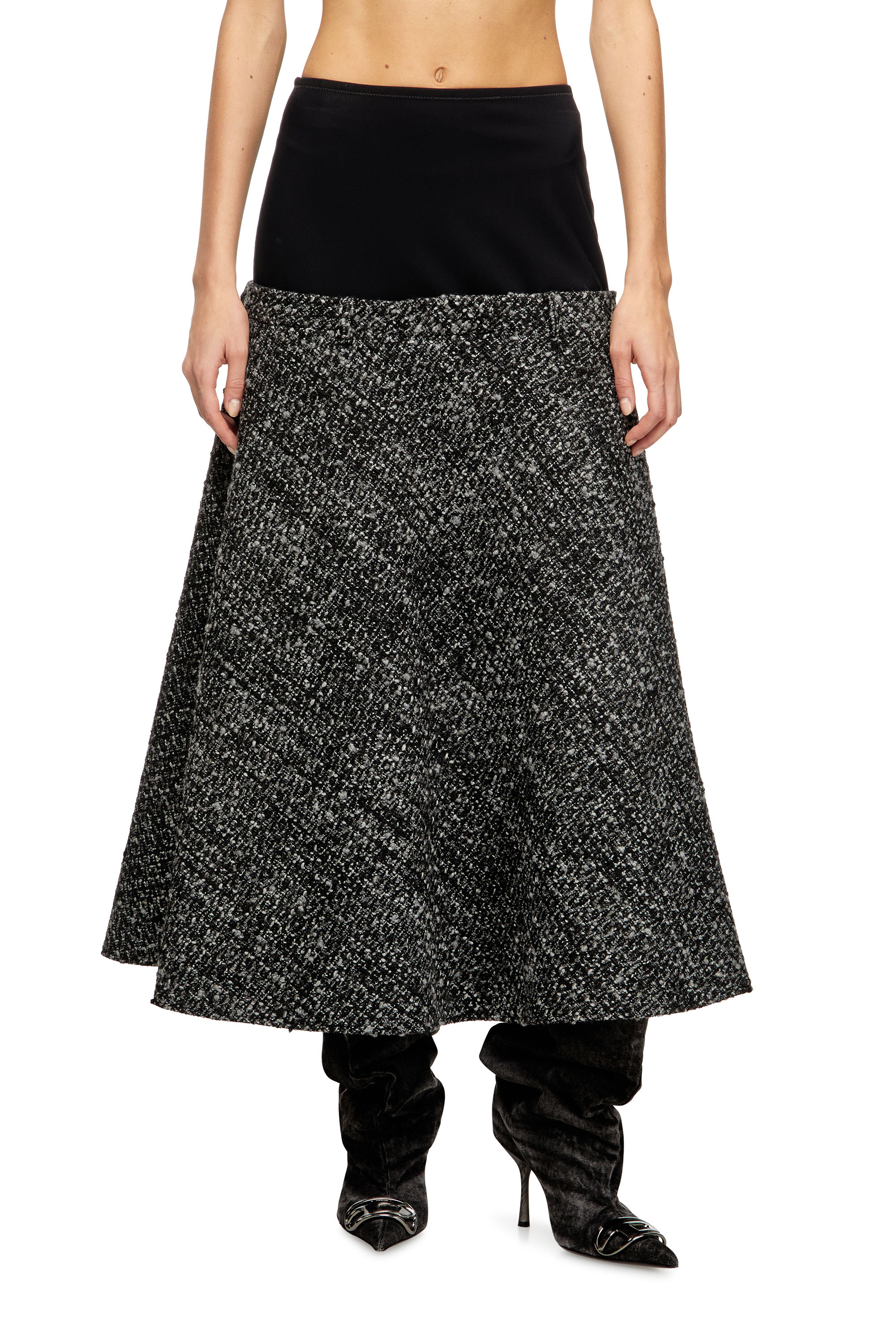 

Boucle skirt with stretch waist