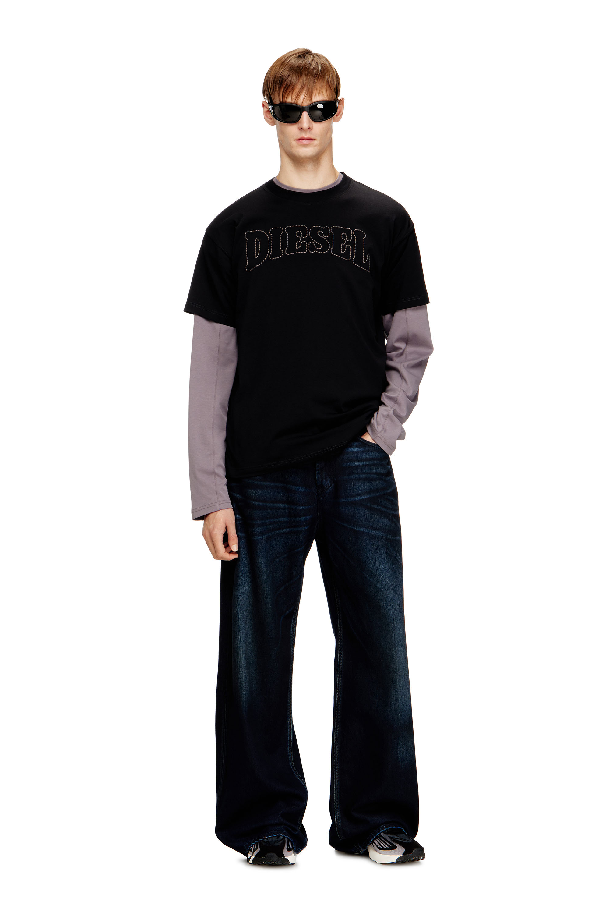 

Regular cotton T-shirt with logo embroidery