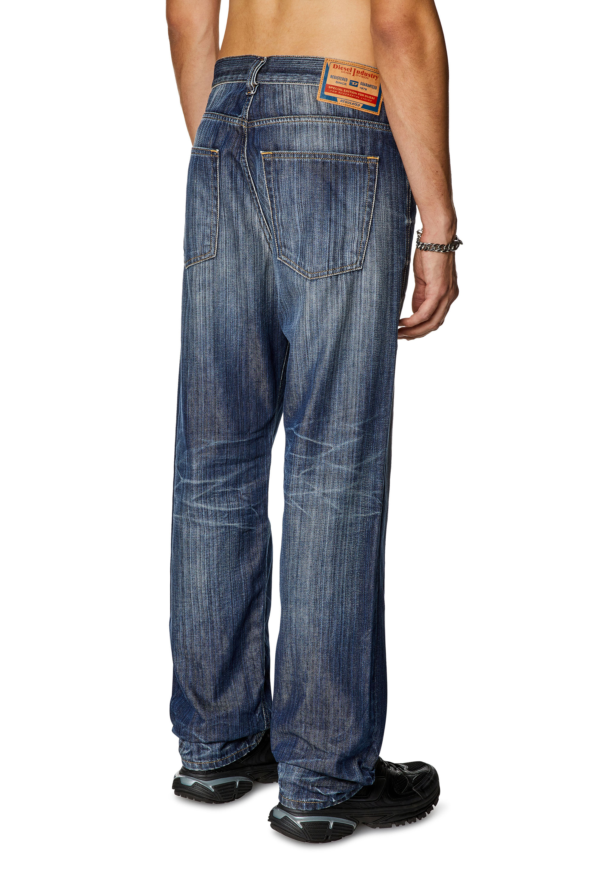 

Straight Jeans - 2010 D-Macs